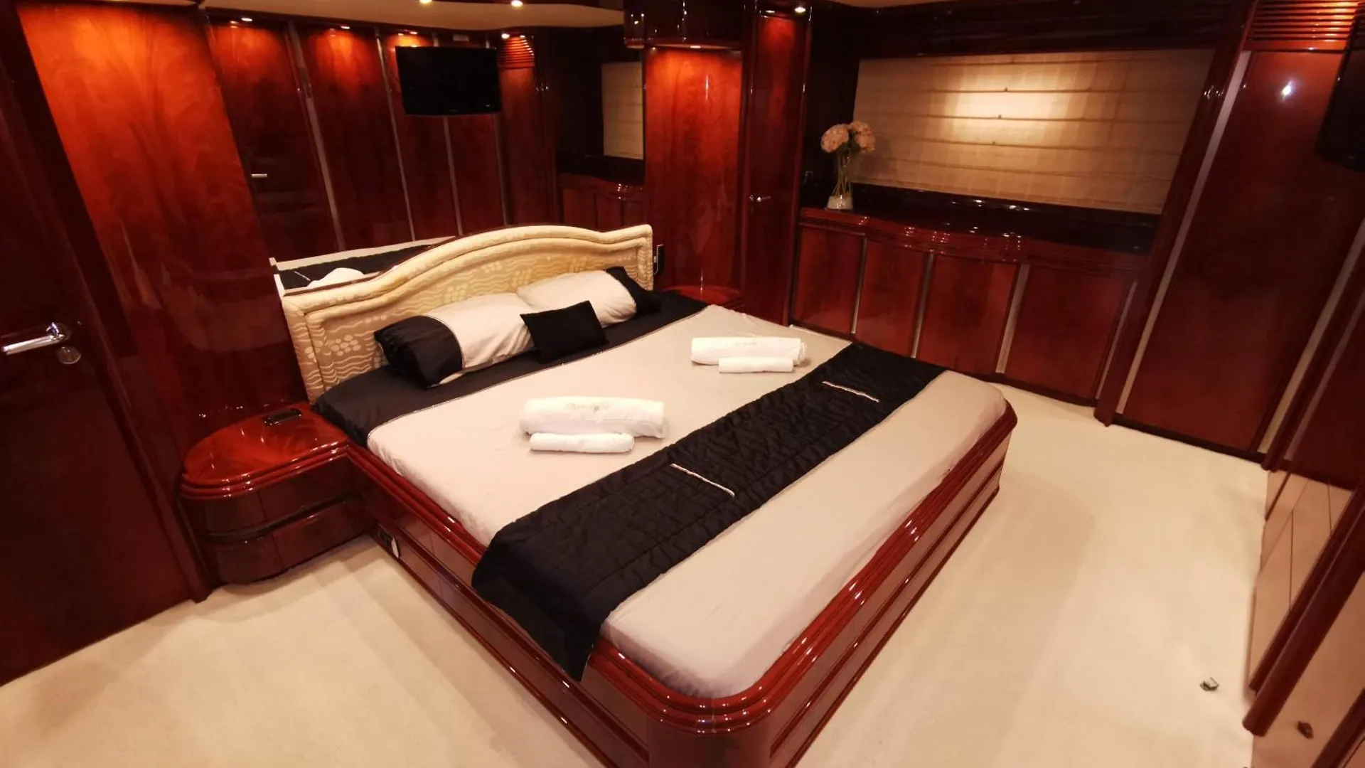 Beautiful Motor Yacht Barcelona Hotel 0*,  Spain