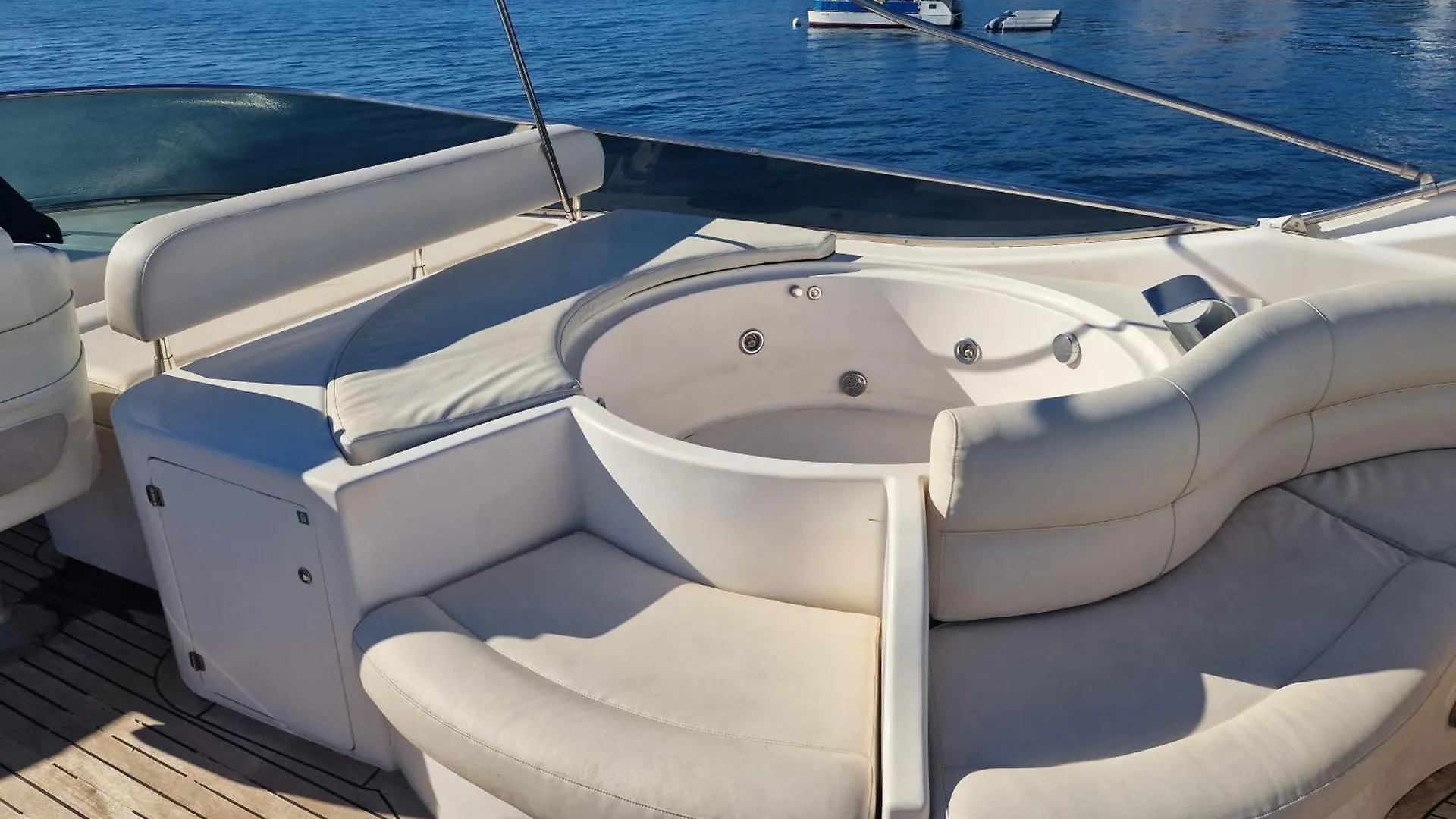 Beautiful Motor Yacht Barcelona Hotel